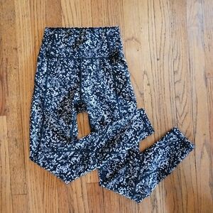 Lululemon Black and White Leggings